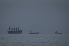 过去24小时15艘船只获准通过霍尔木兹海峡