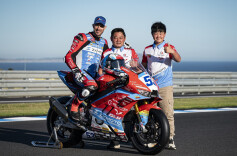 ZXMOTO boss Zhang is enjoying the ride of his life