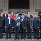  “我不认识你，但我要救你！”