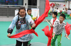 鼓舞飞扬  传承文化