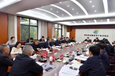 刘革安到张家界高新区调研