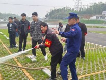 器材实操+实景演练！这场消防“练兵”干货满满