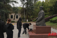 南华大学核特岗学子清明祭扫 致敬核工业元勋