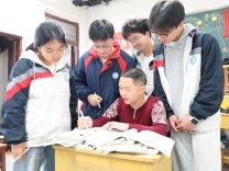 刘长根：“数”海逐光，“光”育未来