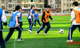 道县绍基学校：绿茵逐梦 “踢”向未来