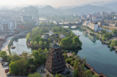 巫水河畔春意浓