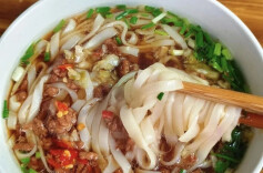 在湘潭，为什么不说“吃粉”，而说“嗍”粉”?