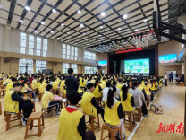 长沙豹子岭社区：禁毒宣讲进校园 守护青春不“毒”行