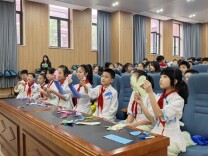 长沙市开福区清水塘鹅秀小学：巧手剪童趣，传承湖湘情