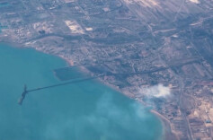 特朗普称霍尔木兹海峡“很快就会重新开放”