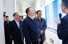 毛万春在湖南信息学院调研