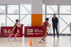 篮球名人堂公益课走进桑植