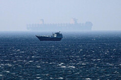 周末·科普丨中东局势紧张为什么塑料袋先受影响？石油其实和你的日常生活息息相关