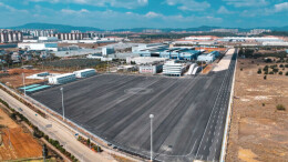 我国首个模拟海外高原汽车测试场景库投用