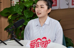被失语老人抗拒怎么办? 她用真心换真情