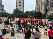 银行携手校园，零钱汇聚爱心 ——湖南银行长沙分行开展爱心义卖存款活动