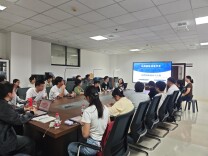 点燃创新创业小火种 创业导师来湖南中医药大学开展创业沙龙