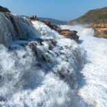 春暖黄河 壶口瀑布现壮美雄姿