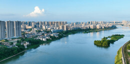 我在资江河畔的风中等你（外二首）