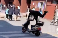 屡教不改！62岁大爷无证危险驾驶报废摩托车被行拘，两年被查9次仍不悔改