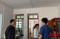 衡阳市田家炳实验中学组织开展“敲门行动”