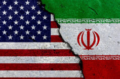 上万美军人员正在执行封锁进出伊朗港口船只的任务