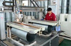 金融助企稳发展