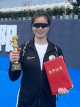 “泡”在汨罗江9年，“00后”姑娘龙舟赛场上乘风破浪