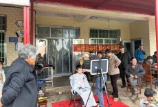 西湖管理区鼎裕村：爱心义剪暖民心