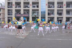 会同县：桥连家校，和乐为舟