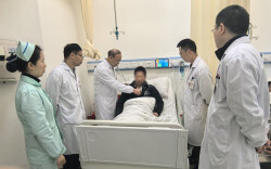 从“紫脸”到“红脸”：一颗被“疏通”的心