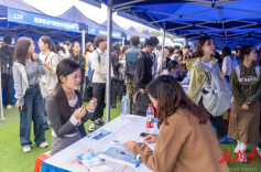 现场面试、10天内给回复……湖南再“摇人”，拒绝走过场