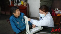 西洞庭管理区：上门服务暖民心 健康守护零距离