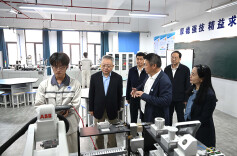 沈晓明调研全省高等院校“两优”改革工作并主持召开座谈会