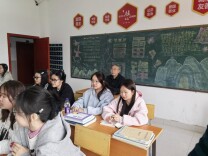 湘中幼专党委书记夏宇宏推门听课