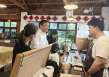 心系实习学子，情暖实践一线