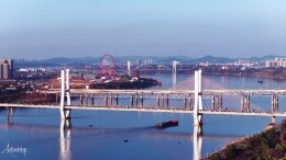 自媒体博主“会飞的建筑师”：把熟悉的湘潭拍出不一样的格调