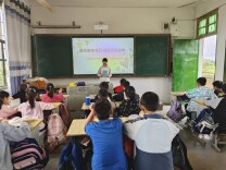 春风漫卷书页 阅读点亮童年