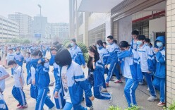 娄底八中举行紧急疏散暨消防演练活动