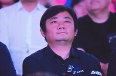 张雪现身浏阳天空剧院，与观众共赏烟花同观赛