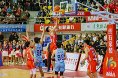 湖南幼专男篮斩获“德甲”高校组小组赛五连胜