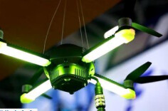 广交会展馆里的“新名片” 中国制造“飞向”全球