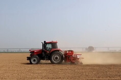 科技赋能春耕 从自动到自主 中国农业迈向智慧时代