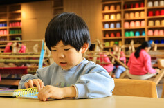 “妈妈工厂”让妇女就业更温暖