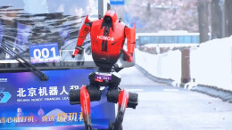 冲线！“闪电”完成2026人形机器人半马