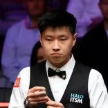 斯诺克世锦赛：赵心童首轮击败海菲尔德