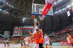 胜利来之不易！岳阳男篮现场获50000元奖励