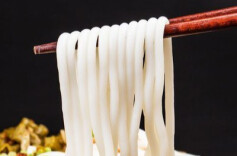 让常德米粉走上全国“擂台”