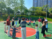 湘潭县：在春风中探索家教新路