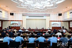 胡贺波主持召开2026年全市生态环境保护工作会议暨市生态环境保护委员会第一次全体会议